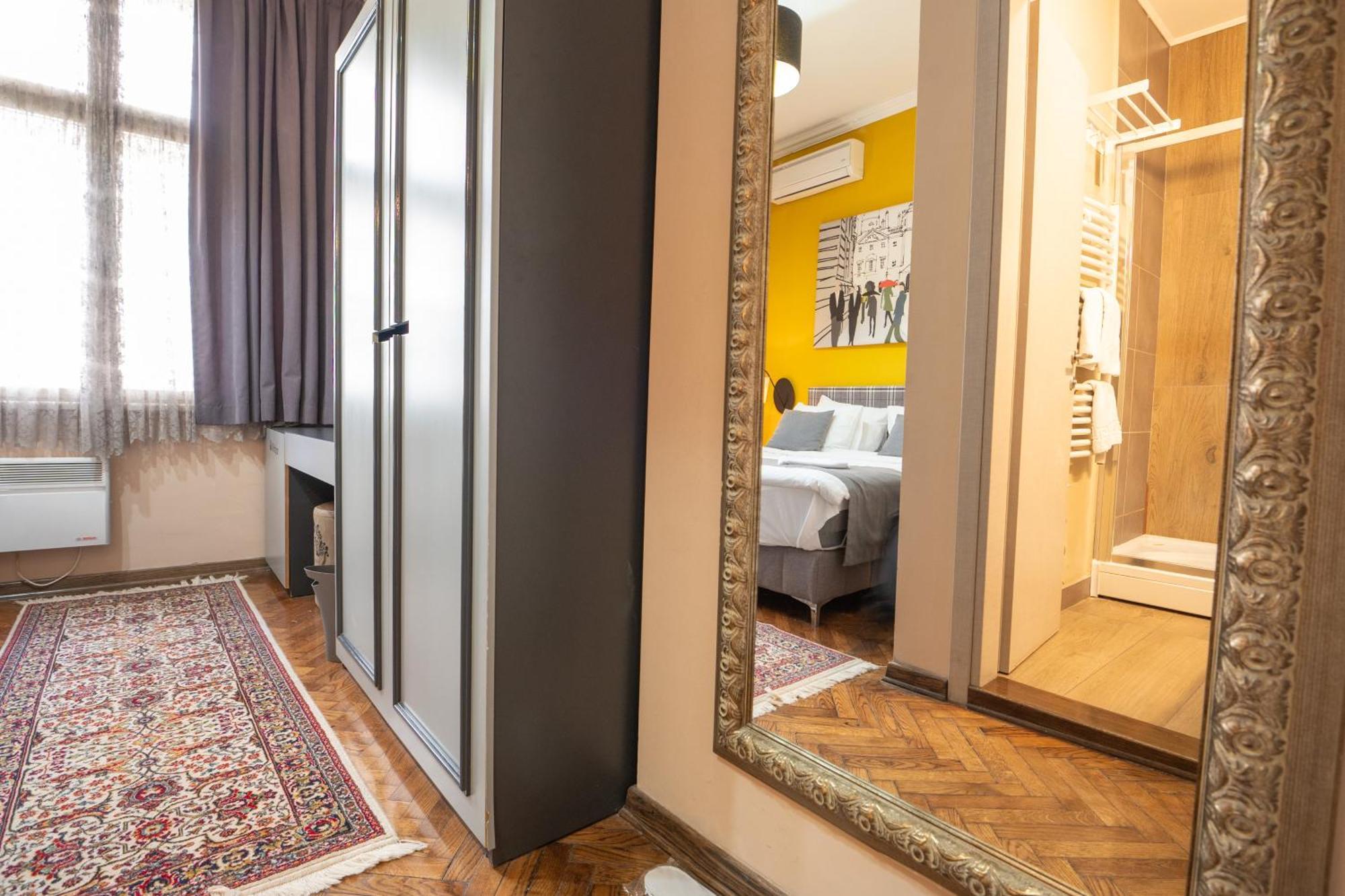Hotel London B&B Szkopje Kültér fotó