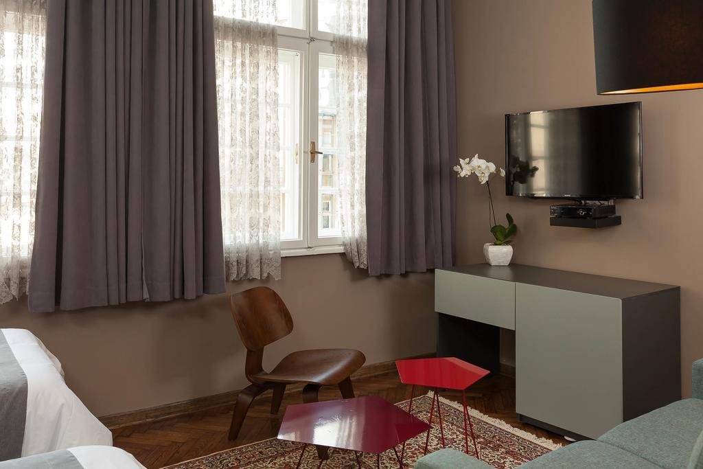 Hotel London B&B Szkopje Szoba fotó
