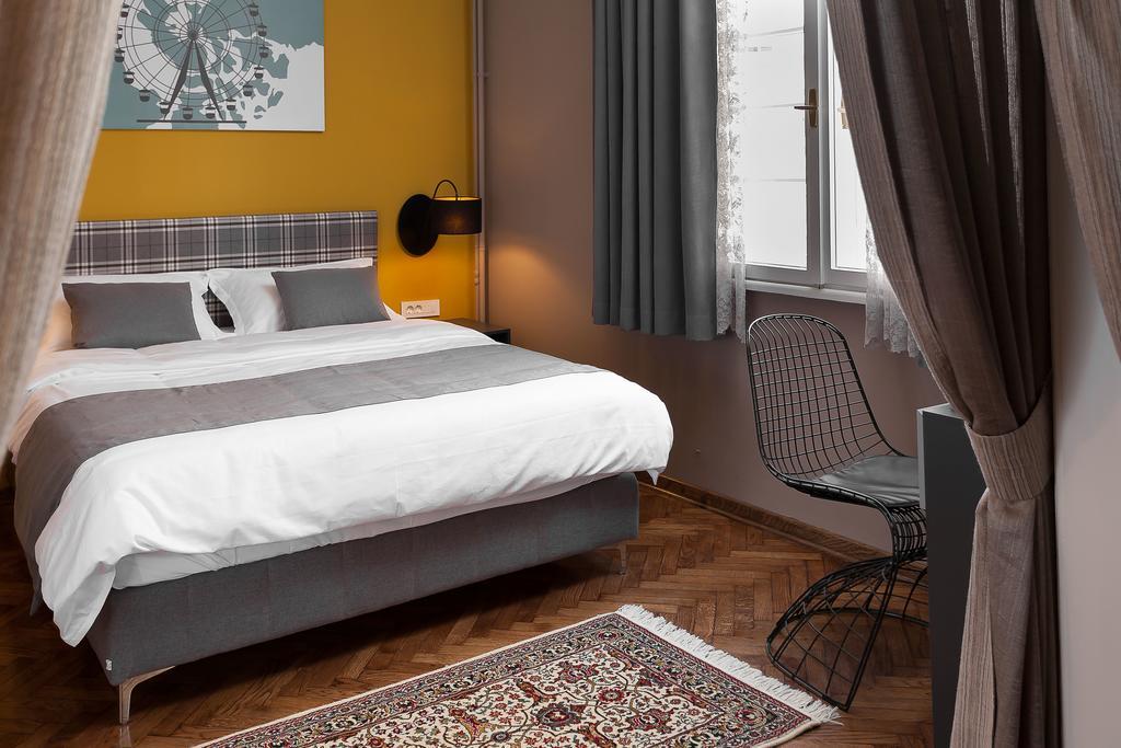 Hotel London B&B Szkopje Szoba fotó