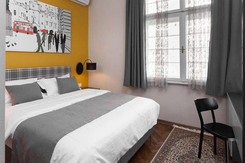 Hotel London B&B Szkopje Szoba fotó